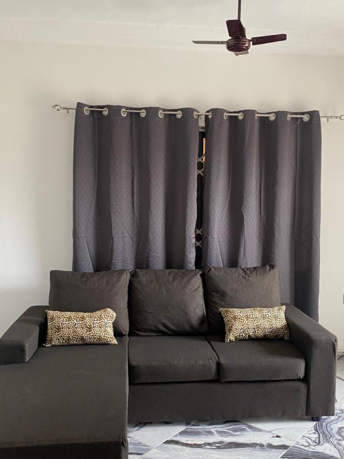 Baffour Apartments Adiebeba Εξωτερικό φωτογραφία