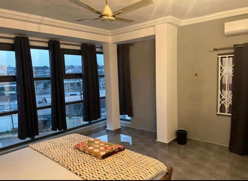 Baffour Apartments Adiebeba Εξωτερικό φωτογραφία