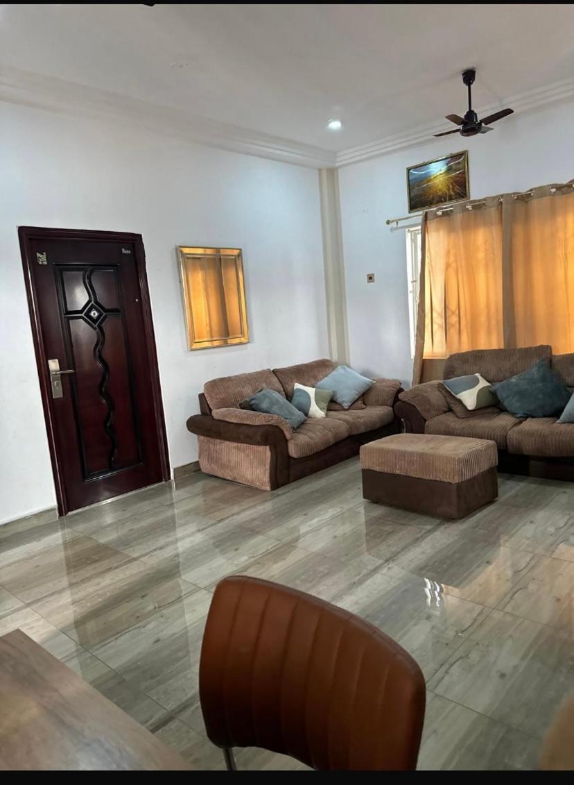 Baffour Apartments Adiebeba Εξωτερικό φωτογραφία