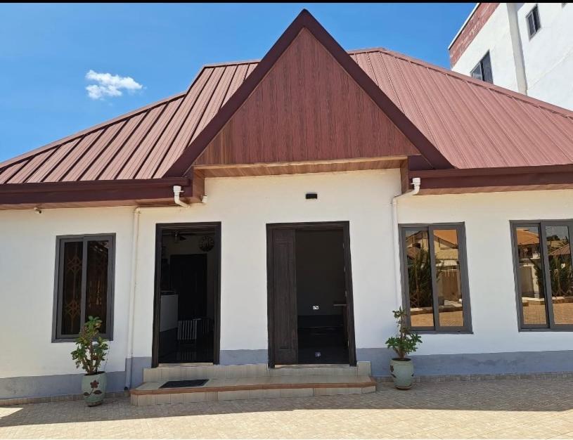 Baffour Apartments Adiebeba Εξωτερικό φωτογραφία