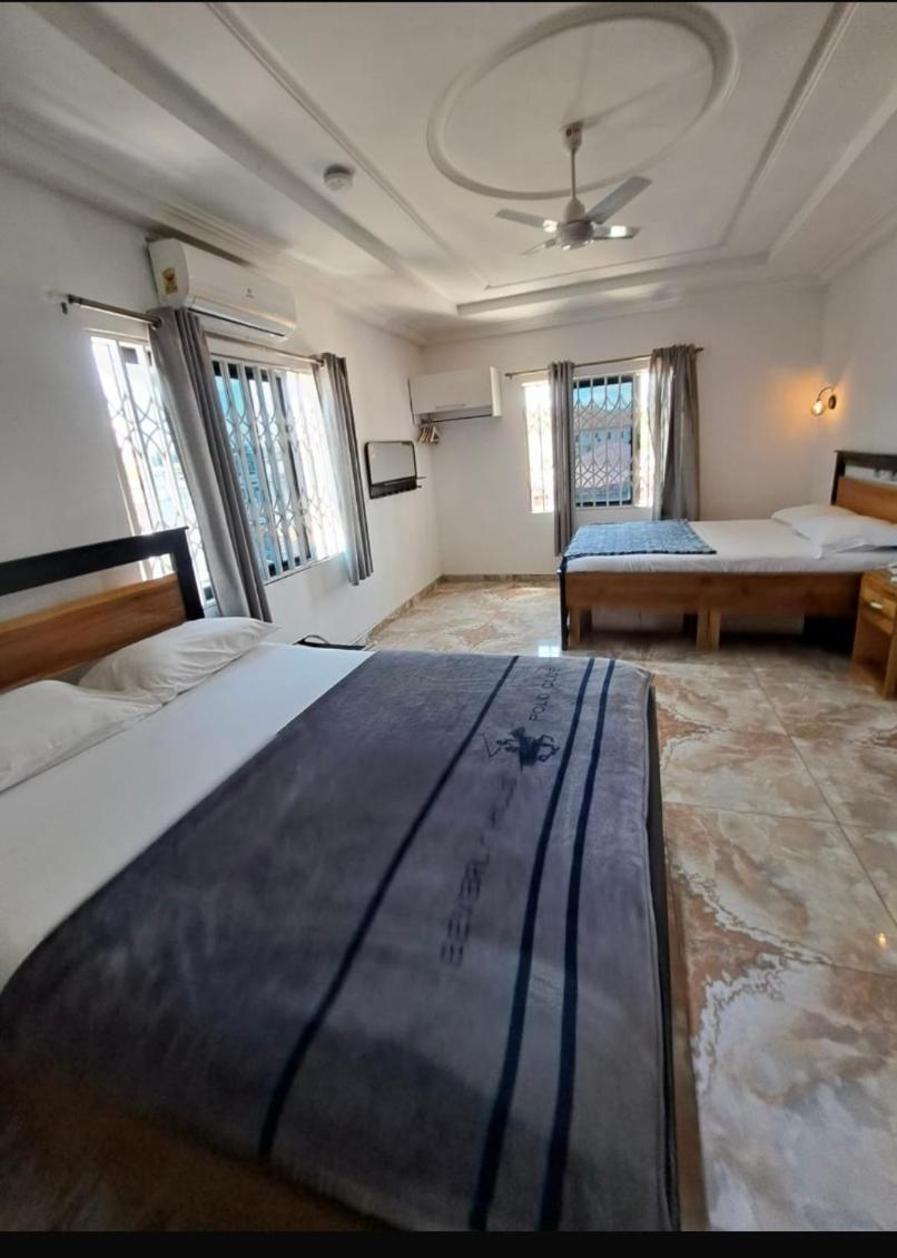 Baffour Apartments Adiebeba Εξωτερικό φωτογραφία